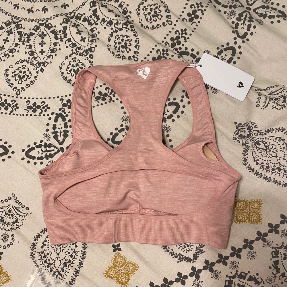 Women’s Best Move Seamless Sports Bra - Picture 6 of 6